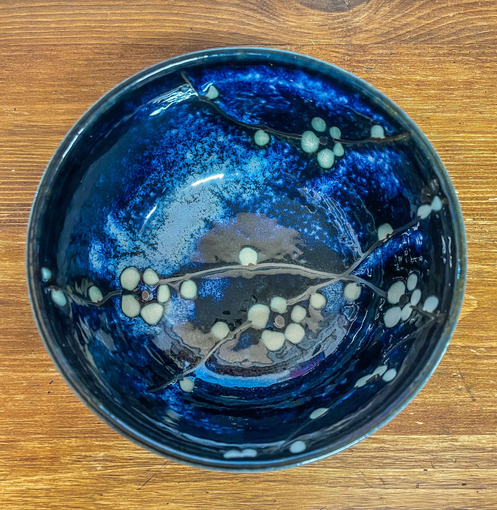 Imagen bowl matcha cerezo oscuro