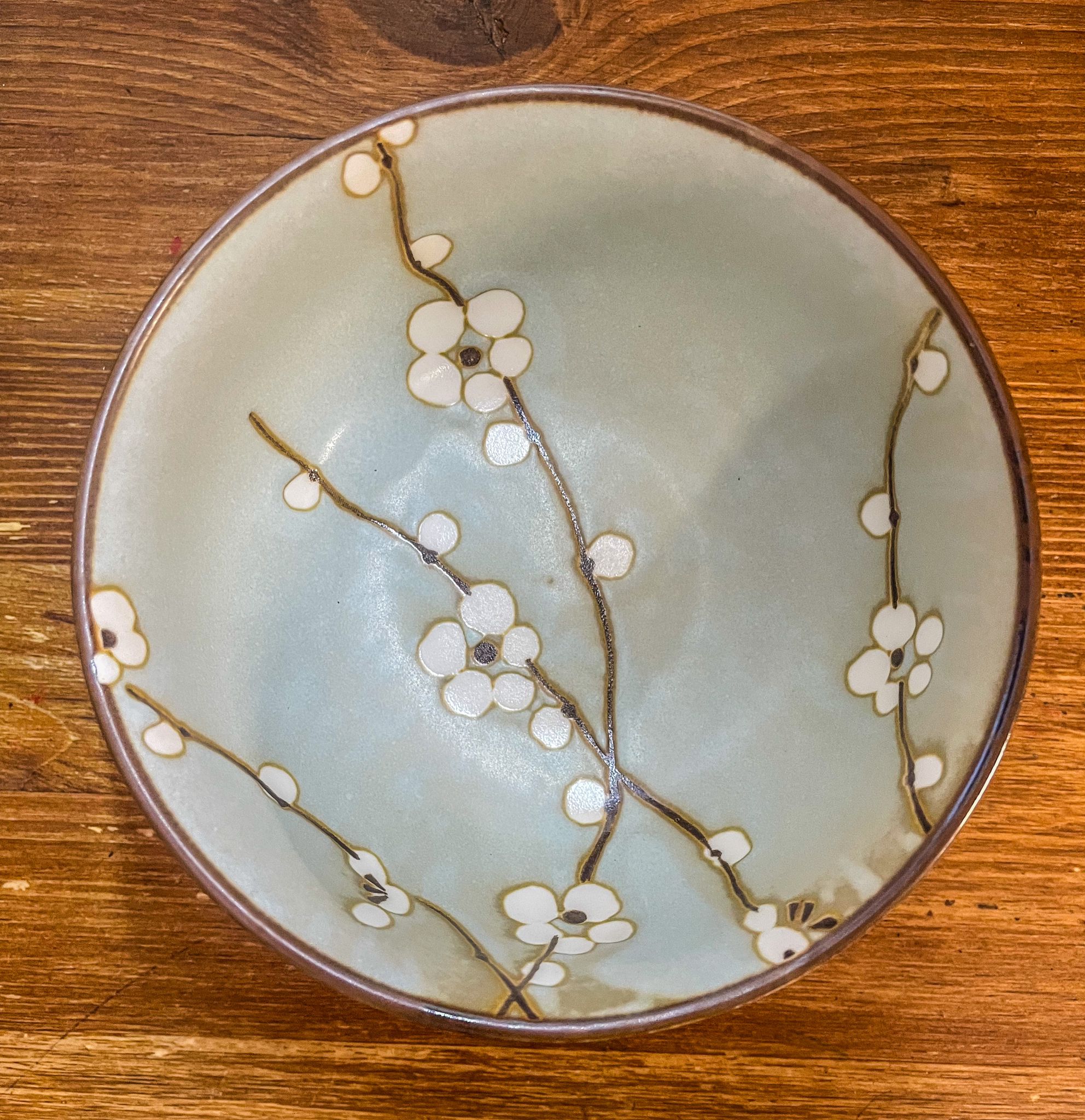 Imagen bowl matcha flores de cerezo claro